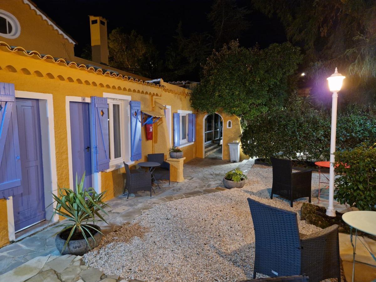 Le Cosy Hotell Saint Aygulf Eksteriør bilde