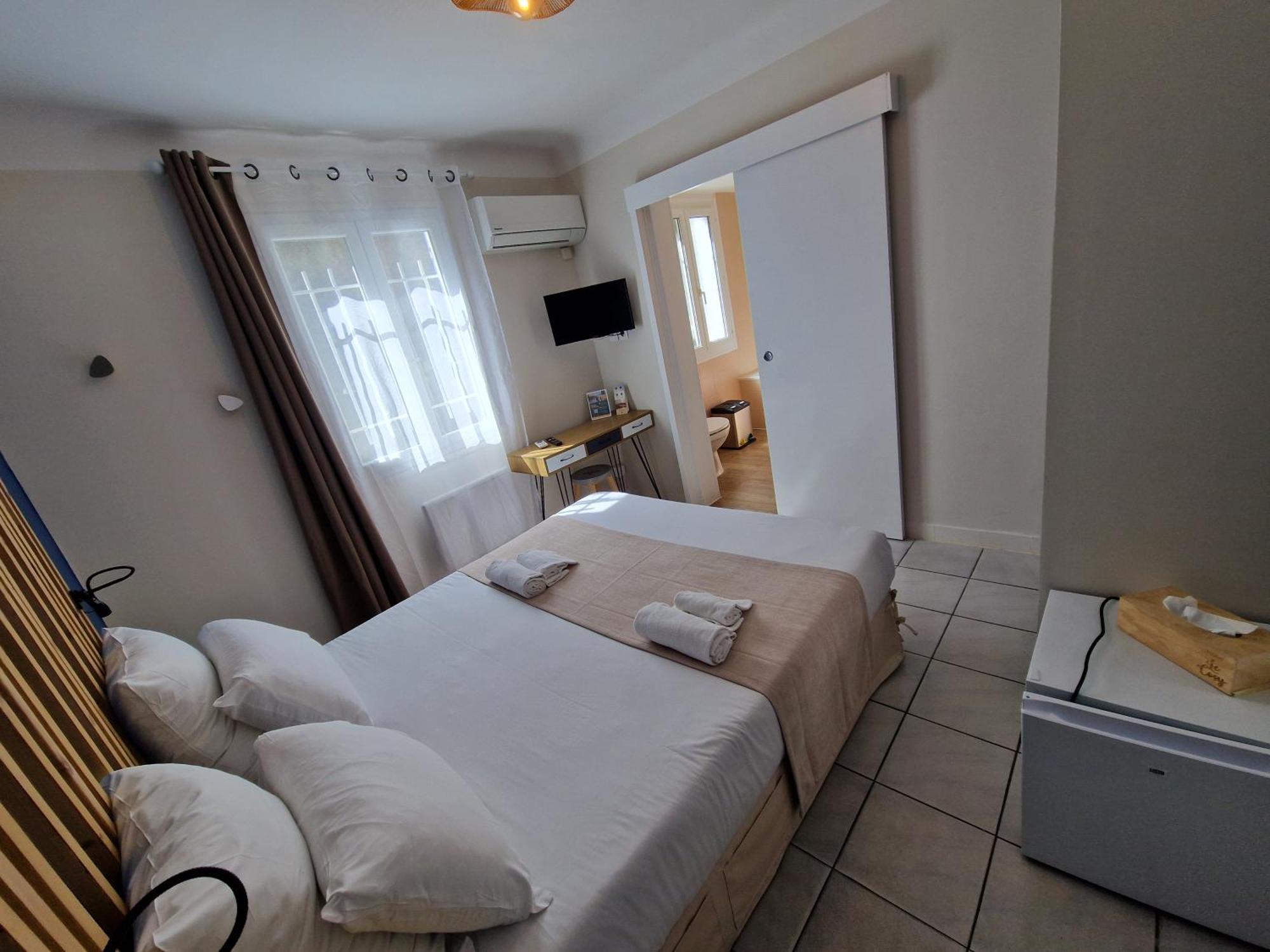 Le Cosy Hotell Saint Aygulf Eksteriør bilde