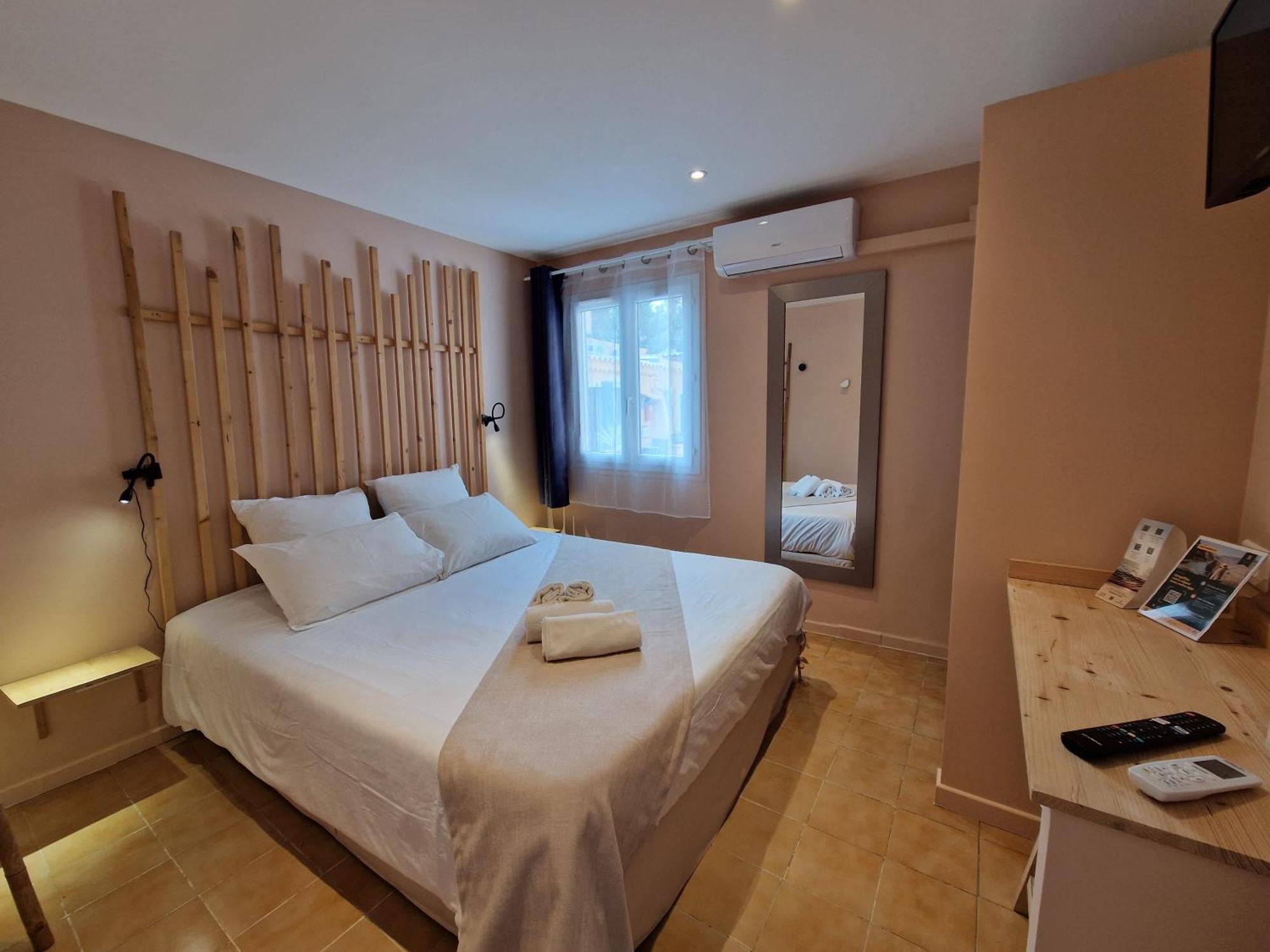 Le Cosy Hotell Saint Aygulf Eksteriør bilde