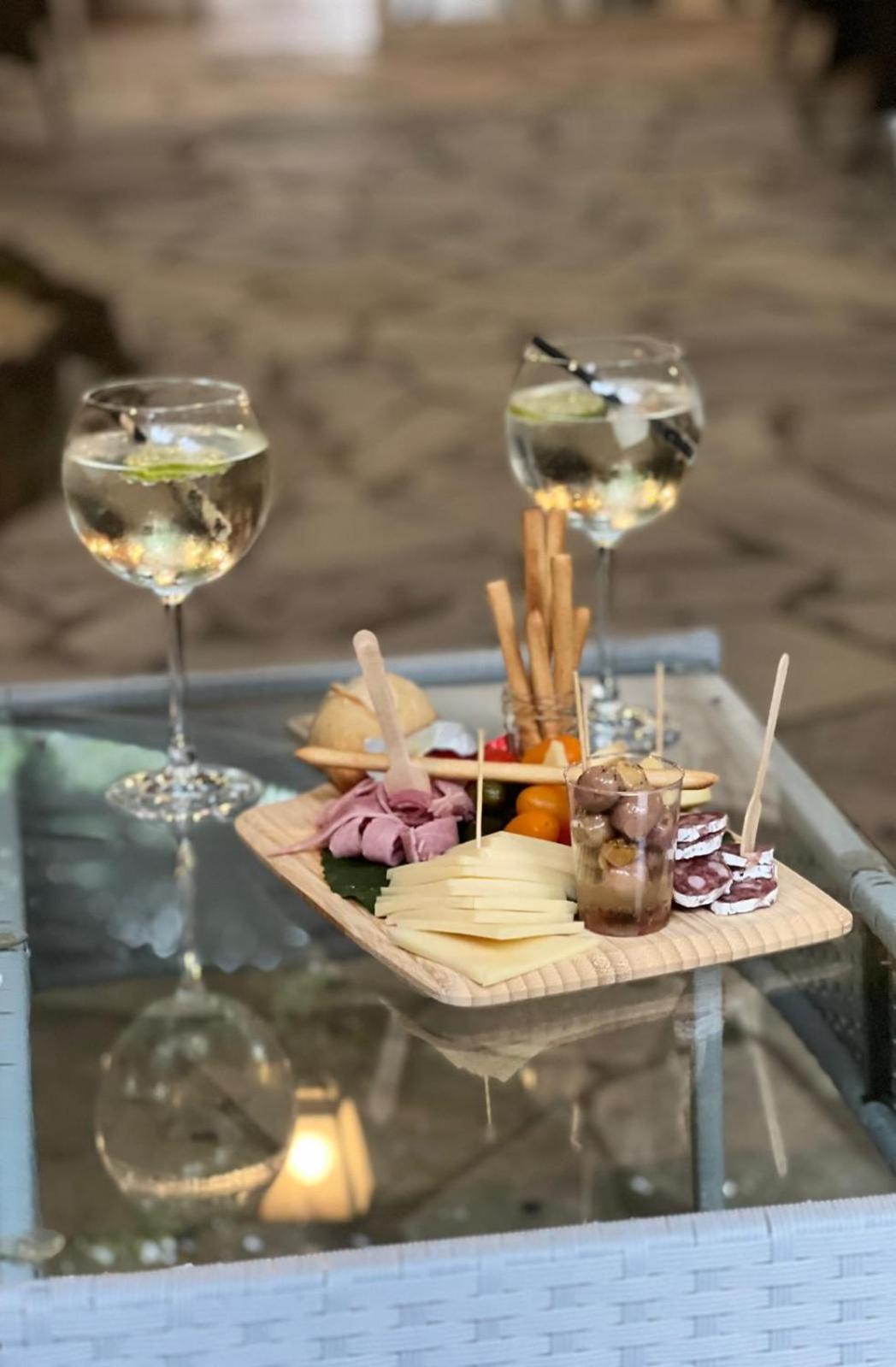 Le Cosy Hotell Saint Aygulf Eksteriør bilde