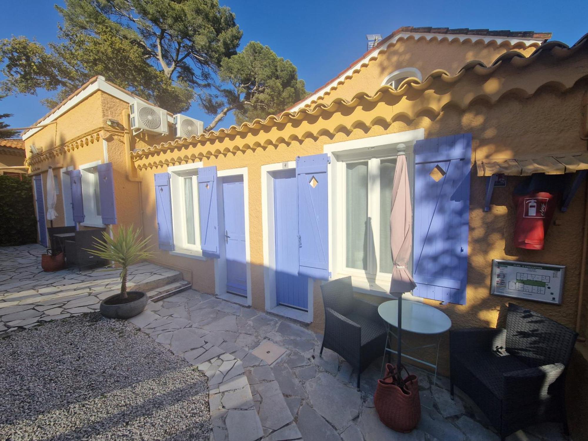 Le Cosy Hotell Saint Aygulf Eksteriør bilde